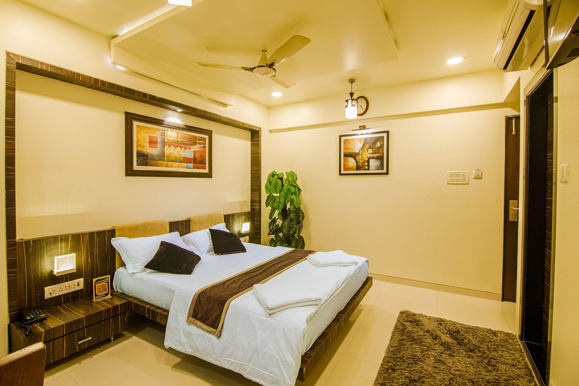 מומביי La Hotel Metro Near Bkc מראה חיצוני תמונה