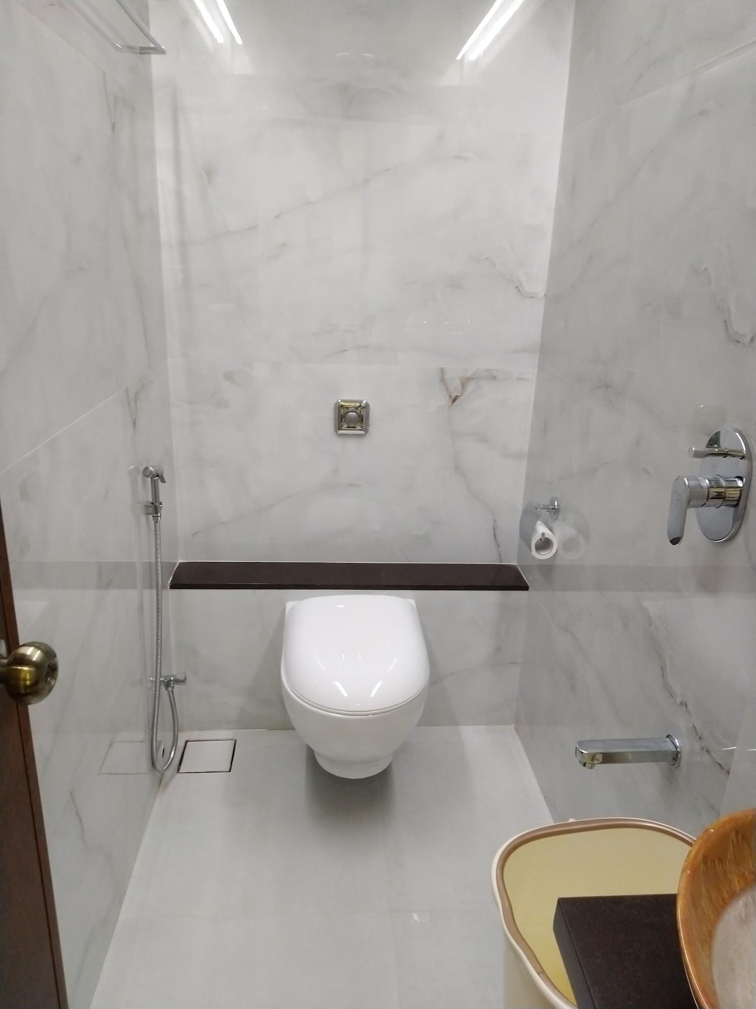 מומביי La Hotel Metro Near Bkc מראה חיצוני תמונה