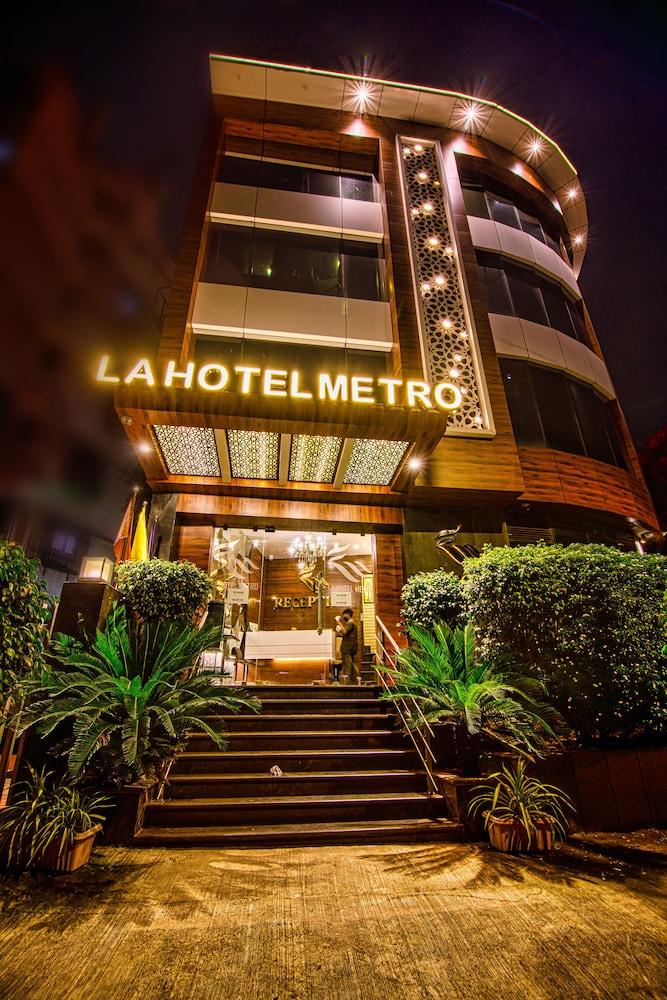 מומביי La Hotel Metro Near Bkc מראה חיצוני תמונה